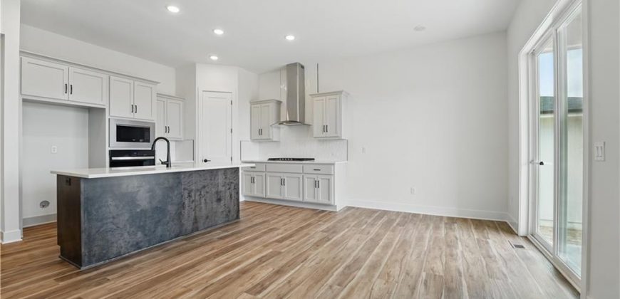 Homes for Sale in Kansas City, MO 64155 | 1615 NW 105th Terrace