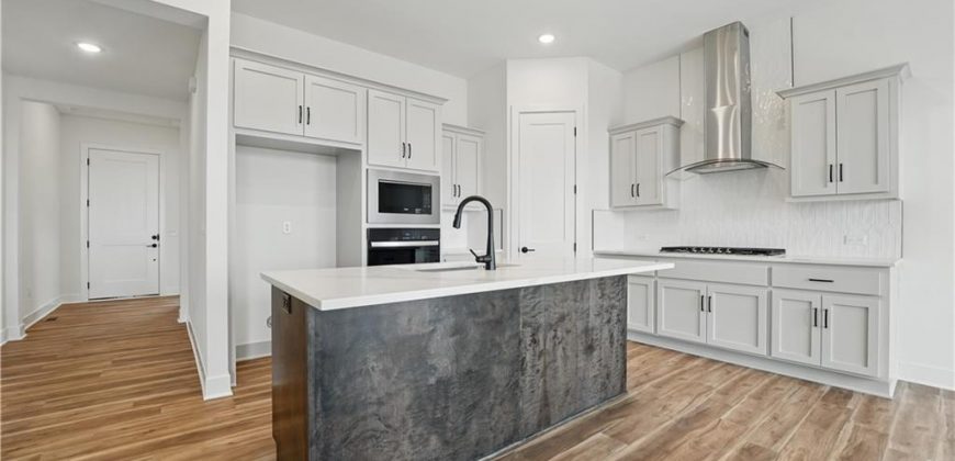 Homes for Sale in Kansas City, MO 64155 | 1615 NW 105th Terrace