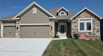 Homes for Sale in Kansas City, MO 64156 | 7000 NE 102nd Court