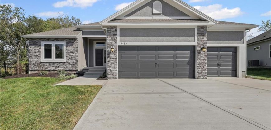 Homes for Sale in Kansas City, MO 64154 | 9439 N Belton Avenue