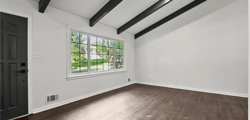 Homes for Sale in Gladstone, MO 64118 | 1601 NE 62nd Terrace