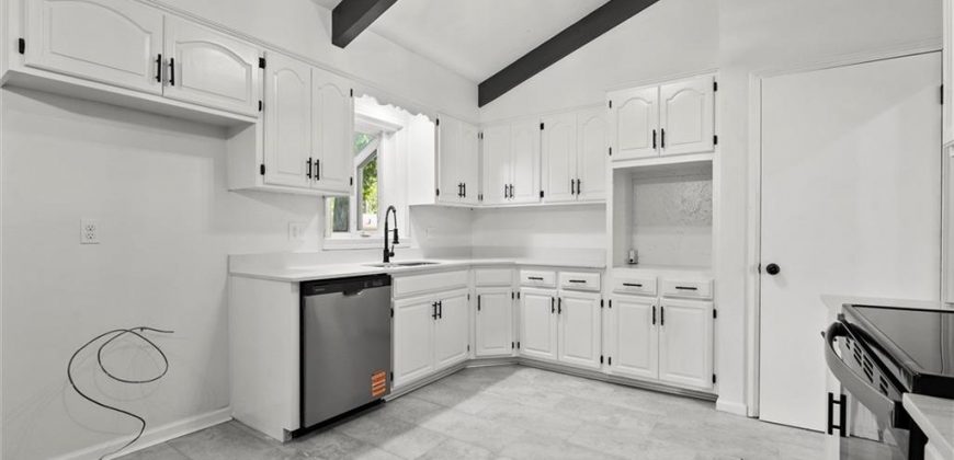 Homes for Sale in Gladstone, MO 64118 | 1601 NE 62nd Terrace