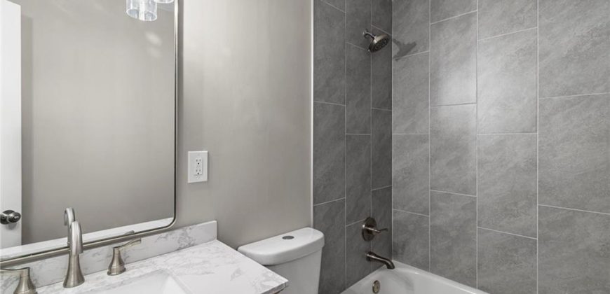 Homes for Sale in Gladstone, MO 64118 | 2001 NE 62ND Street