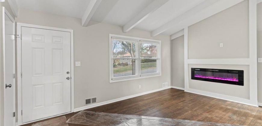 Homes for Sale in Gladstone, MO 64118 | 2001 NE 62ND Street