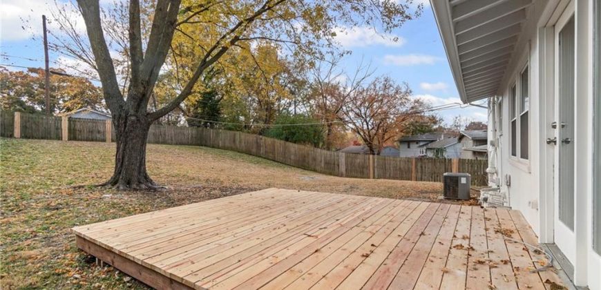 Homes for Sale in Gladstone, MO 64118 | 2001 NE 62ND Street