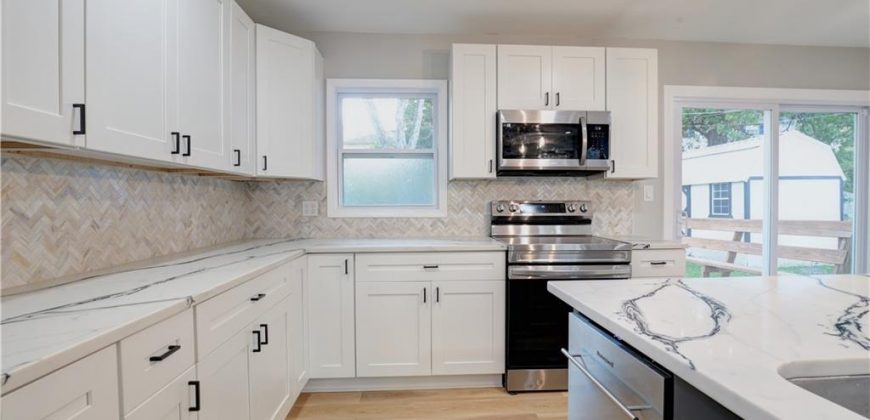 Homes for Sale in Kansas City, MO 64117 | 5221 NE 39th Street