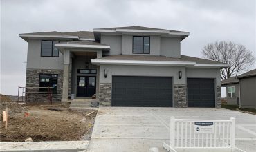 Homes for Sale in Kansas City, MO 64155 | 10427 N Mulberry Street