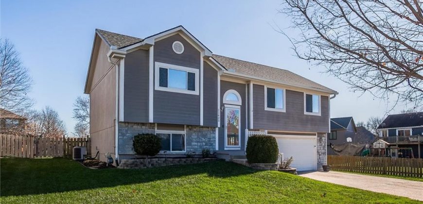 Homes for Sale in Kansas City, MO 64157 | 11425 N Tennessee Avenue