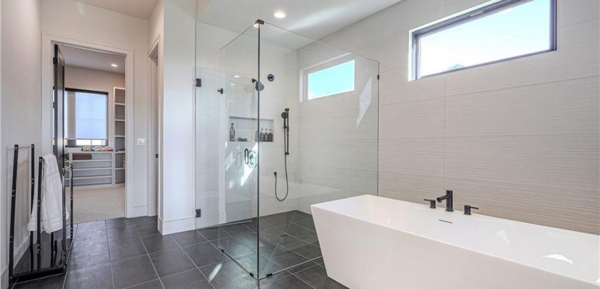 Homes for Sale in Kansas City, MO 64151 | 5818 N Lucerne Avenue