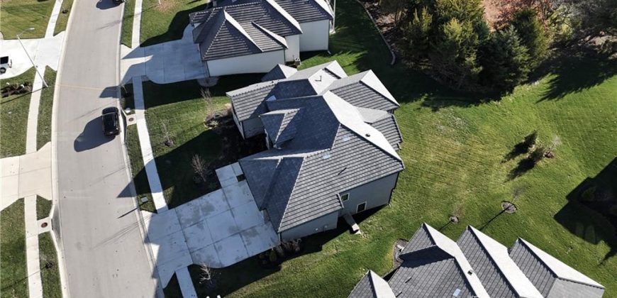 Homes for Sale in Kansas City, MO 64151 | 5818 N Lucerne Avenue