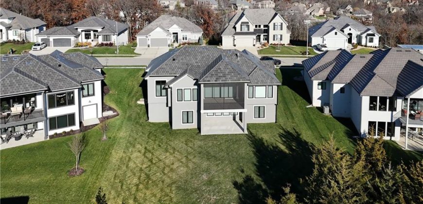 Homes for Sale in Kansas City, MO 64151 | 5818 N Lucerne Avenue