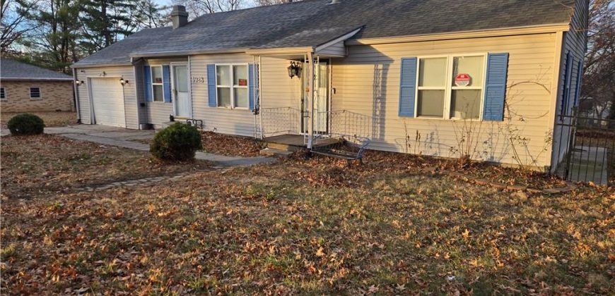 Homes for Sale in Kansas City, MO 64119 | 4928 N Topping Avenue