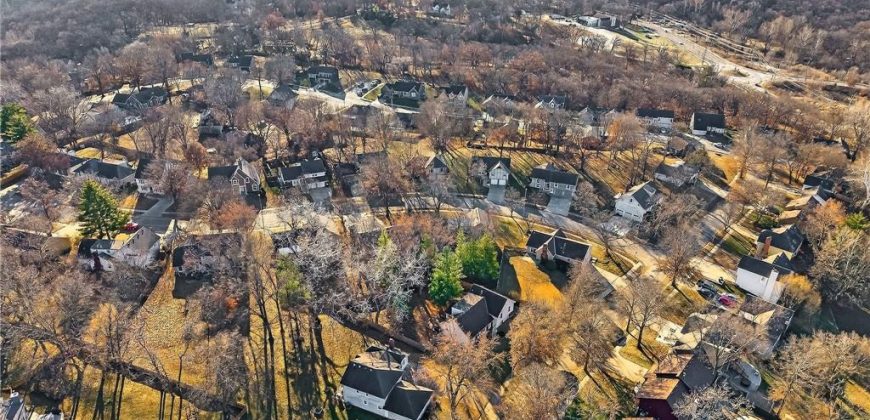 Homes for Sale in Kansas City, MO 64151 | 7407 N Granby Avenue