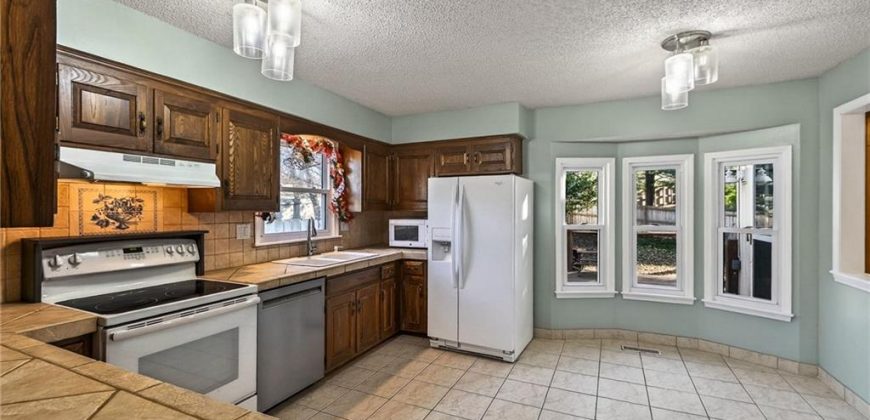 Homes for Sale in Kansas City, MO 64151 | 7407 N Granby Avenue