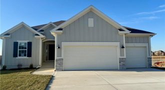 Homes for Sale in Kansas City, MO 64157 | 9810 N Laurel Avenue