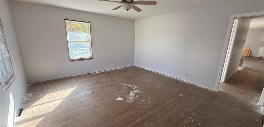 Homes for Sale in Liberty, MO 64068 | 1508  NANCY Lane