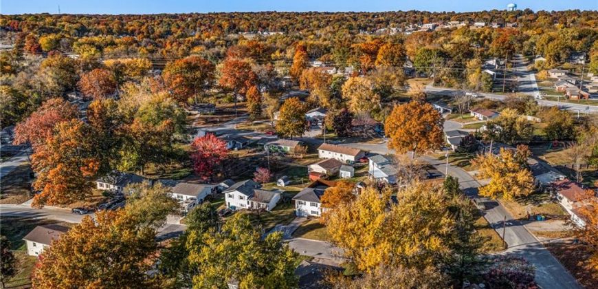 Homes for Sale in Liberty, MO 64068 | 37  Georgia Lane