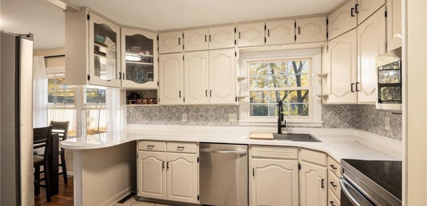 Homes for Sale in Liberty, MO 64068 | 37  Georgia Lane