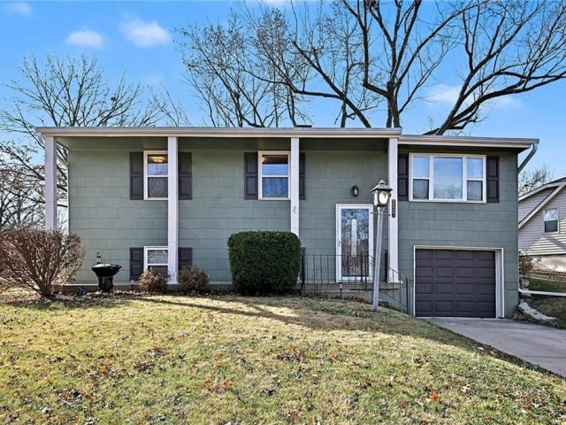 Homes for Sale in Kansas City, MO 64119 | 5525 NE 59th Terrace