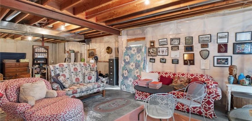 Homes for Sale in Kansas City, MO 64154 | 8604 N Liston Avenue