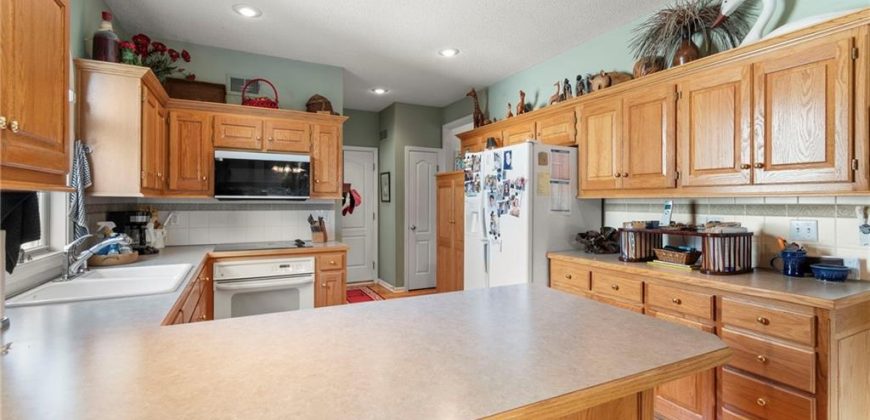 Homes for Sale in Kansas City, MO 64154 | 8604 N Liston Avenue