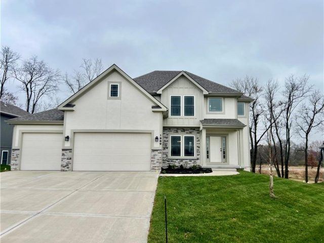 Homes for Sale in Liberty, MO 64068 | 1969  Longview Drive