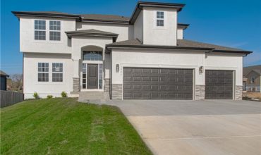 Homes for Sale in Kansas City, MO 64156 | 6010 NE 118th Street