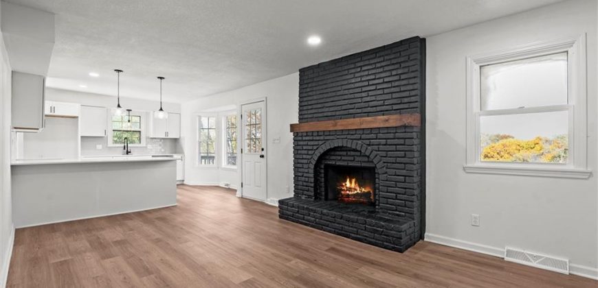 Homes for Sale in Liberty, MO 64068 | 1014 N Forest Lane