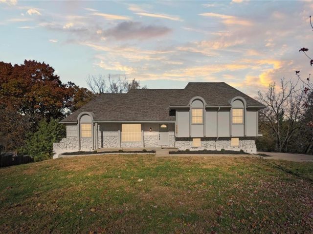 Homes for Sale in Liberty, MO 64068 | 1014 N Forest Lane