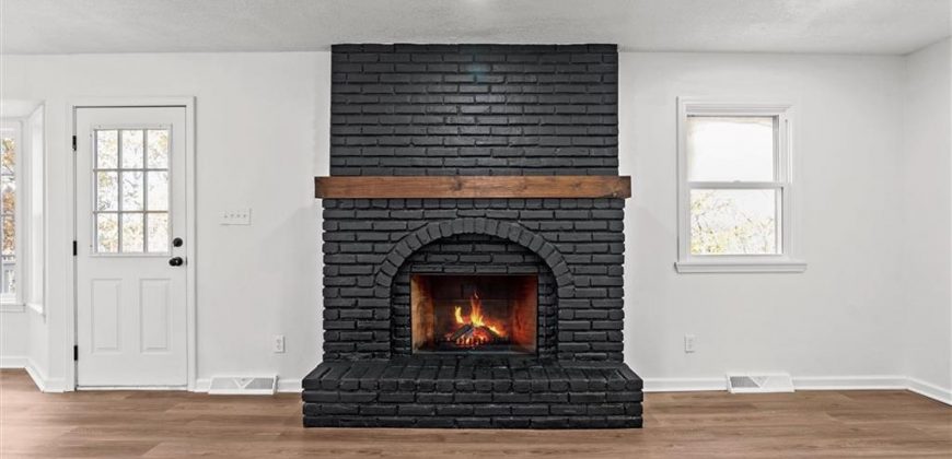 Homes for Sale in Liberty, MO 64068 | 1014 N Forest Lane