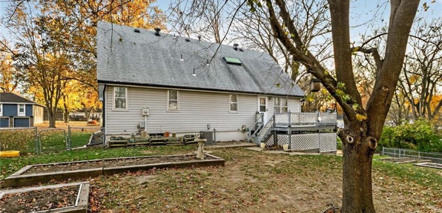 Homes for Sale in Kansas City, MO 64155 | 606 NE 115th Street