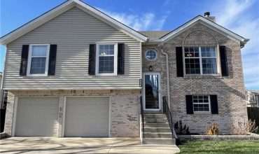 Homes for Sale in Kansas City, MO 64155 | 203 NW 112th Terrace