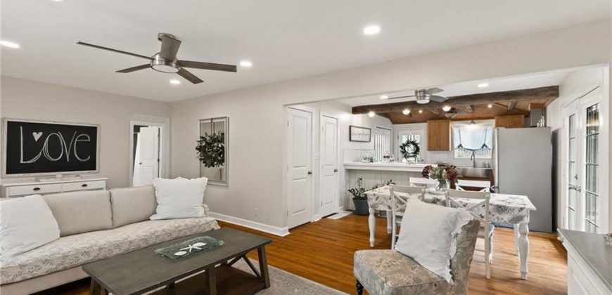 Homes for Sale in Kansas City, MO 64152 | 8116 NW Hampton Road