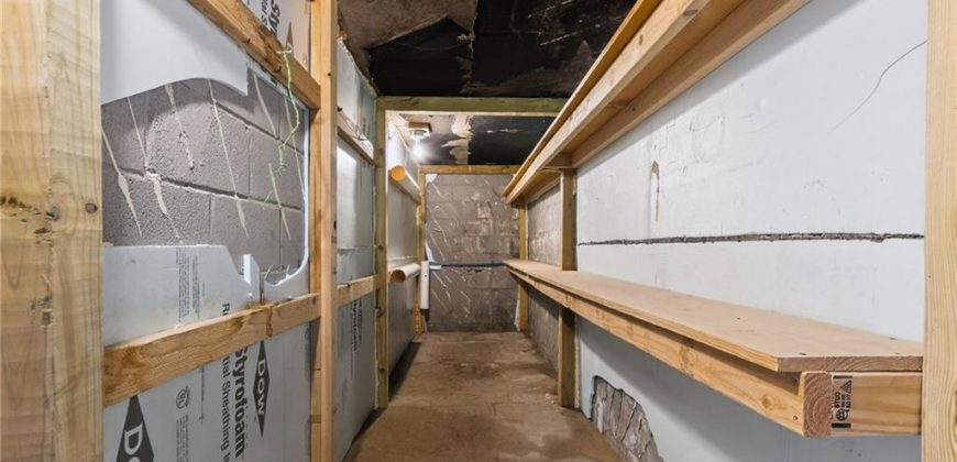 Homes for Sale in Kansas City, MO 64152 | 8116 NW Hampton Road