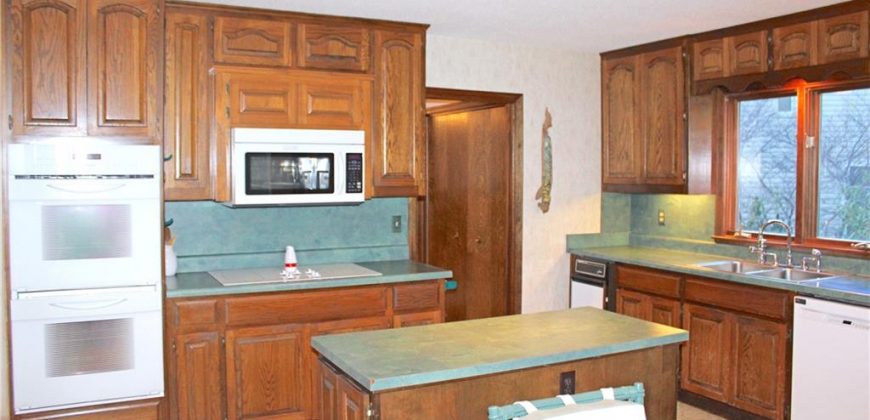 Homes for Sale in Kansas City, MO 64155 | 1128 NE 97th Place