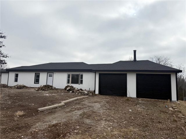 Homes for Sale in Kansas City, MO 64152 | 13207 NW 83rd Street