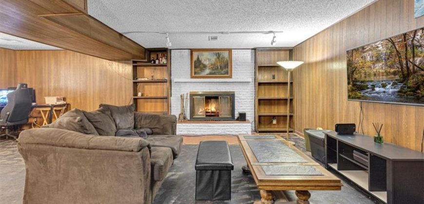 Homes for Sale in Kansas City, MO 64118 | 409 NW 58th Street