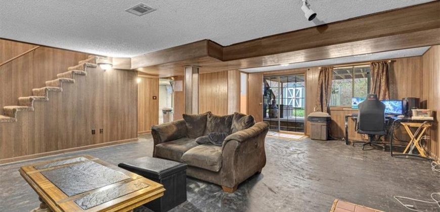 Homes for Sale in Kansas City, MO 64118 | 409 NW 58th Street