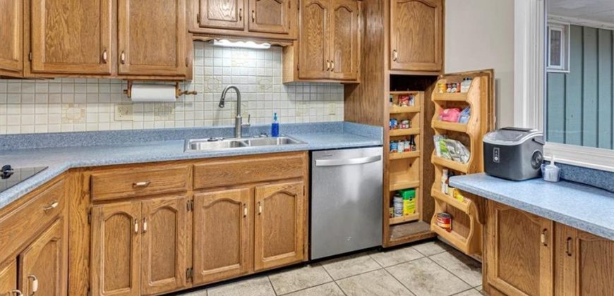 Homes for Sale in Kansas City, MO 64118 | 409 NW 58th Street