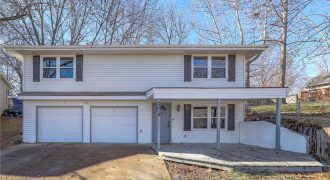 Homes for Sale in Liberty, MO 64068 | 2218  LIBERTY LANDING Road