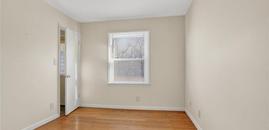 Homes for Sale in Gladstone, MO 64118 | 6703 N Forest Avenue