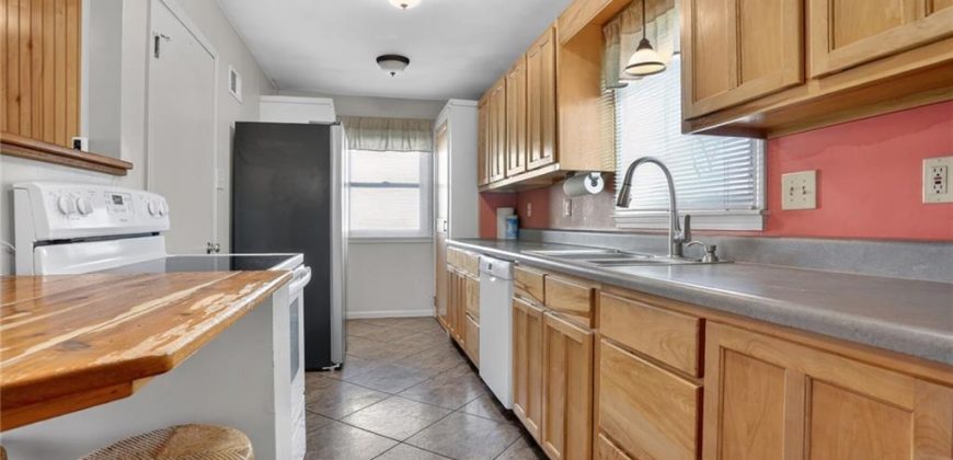 Homes for Sale in Gladstone, MO 64118 | 6703 N Forest Avenue