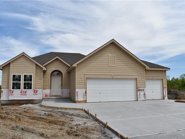 Homes for Sale in Kearney, MO 64060 | 623 E 13th Street