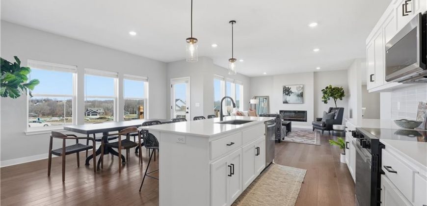 Homes for Sale in Kansas City, MO 64157 | 11115 N Glenwood Avenue