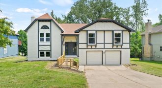 Homes for Sale in Gladstone, MO 64119 | 7109 N Indiana Street