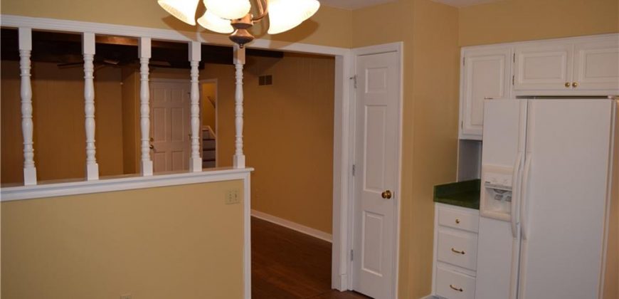 Homes for Sale in Gladstone, MO 64118 | 1612 NE Rosewood Drive