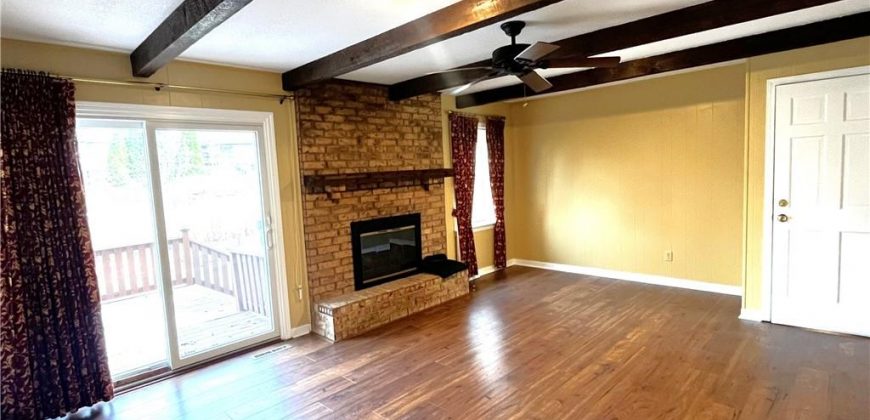 Homes for Sale in Gladstone, MO 64118 | 1612 NE Rosewood Drive