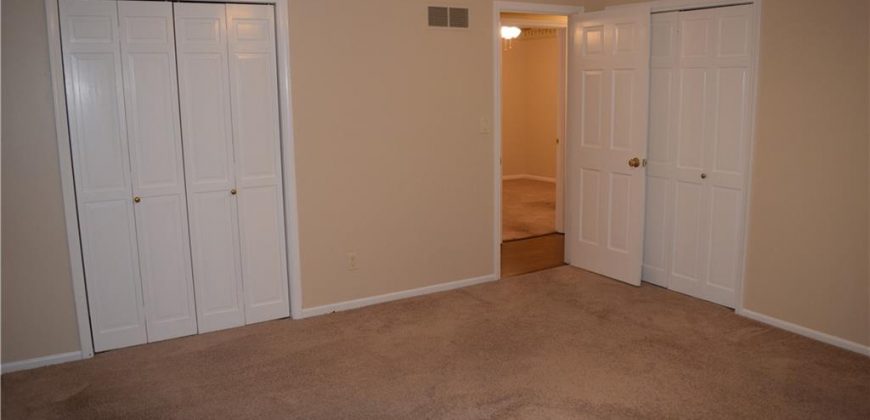 Homes for Sale in Gladstone, MO 64118 | 1612 NE Rosewood Drive