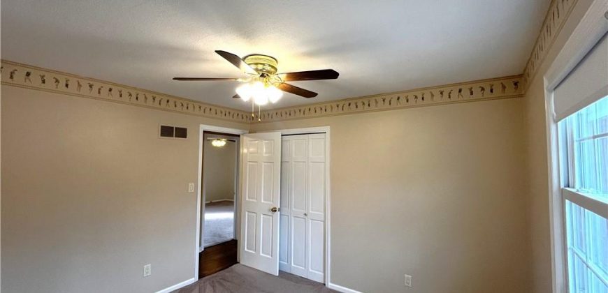 Homes for Sale in Gladstone, MO 64118 | 1612 NE Rosewood Drive