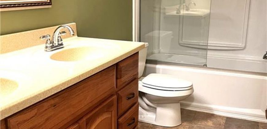 Homes for Sale in Gladstone, MO 64118 | 1612 NE Rosewood Drive